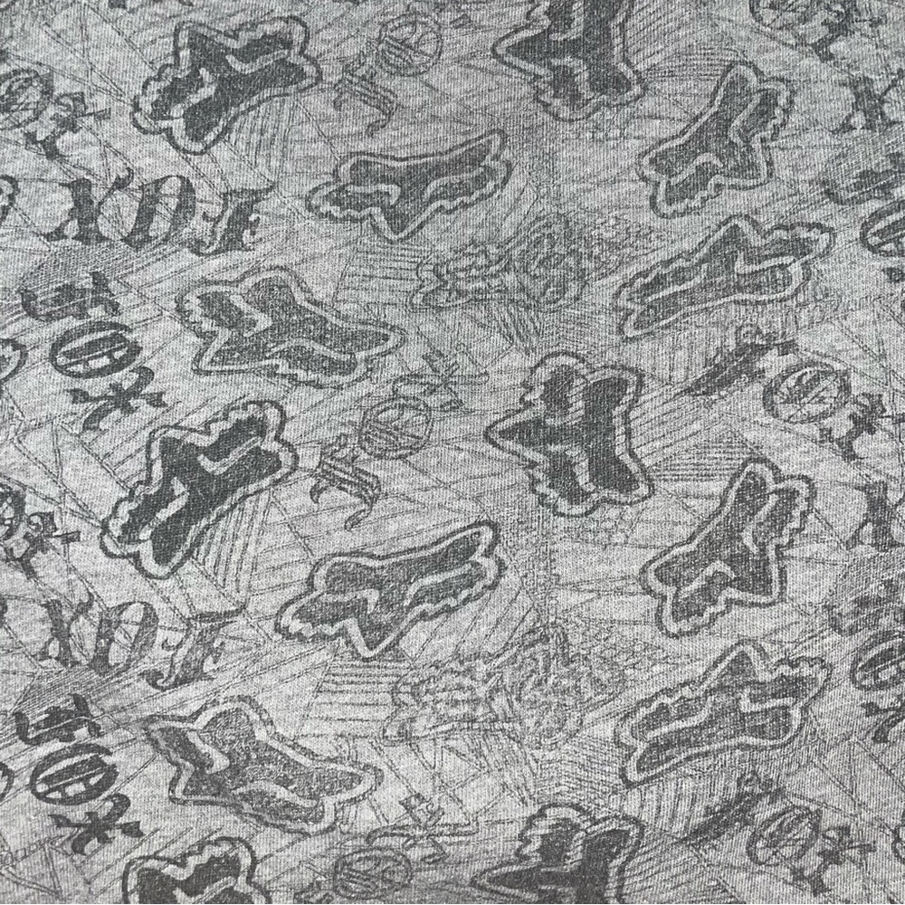 FOX Hoodie - Picture 2 of 3